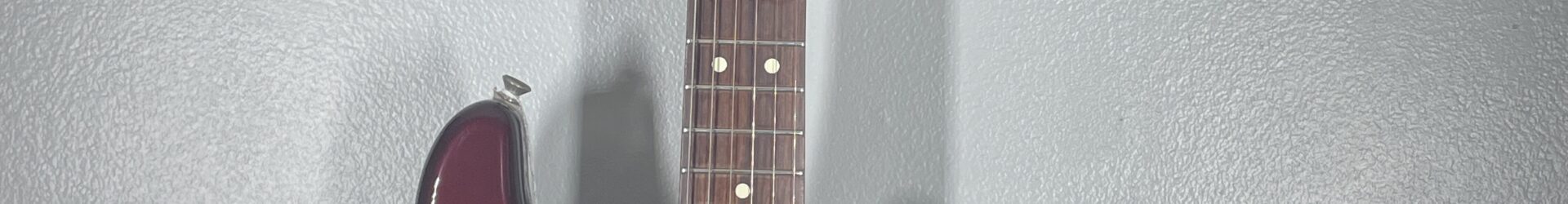 Fender Standard Strat, Mexican, 2000, plays great, w/ohsc.