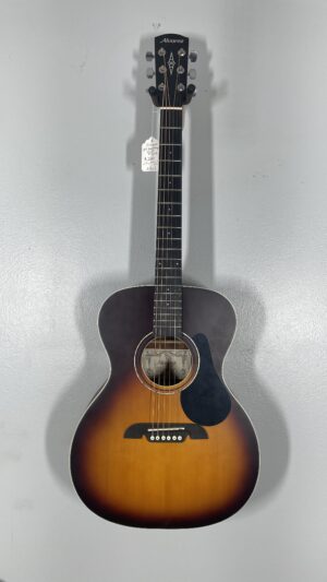 Alvarez RF26 Pack w/bag, tuner, strap, etc. Pro setup. Great starter.