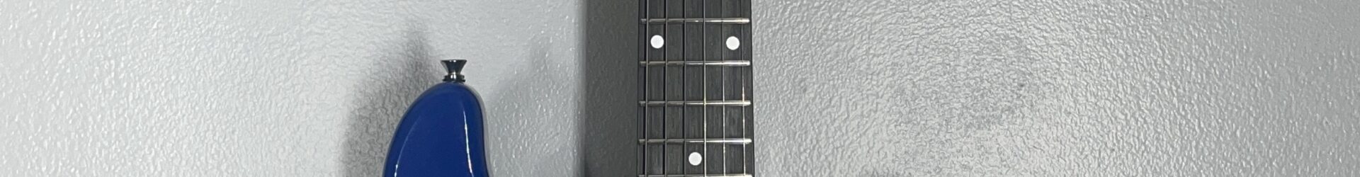 Brand new Amati strat, great starter, pro set up, w/bag.