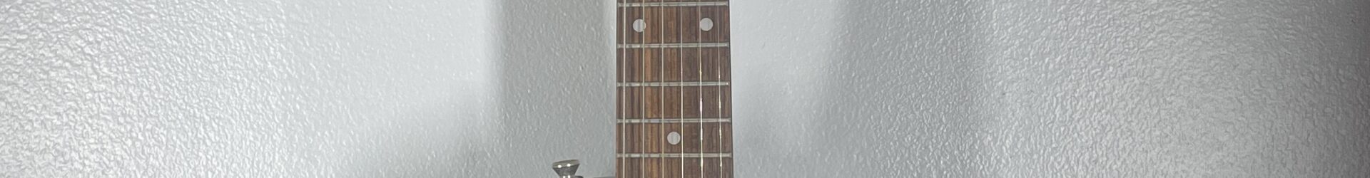 Epiphone Basher, almost new.