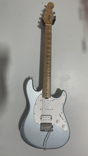 Music Man Sterling Cutlass with REAL Seymour Duncan upgrade, pro setup.