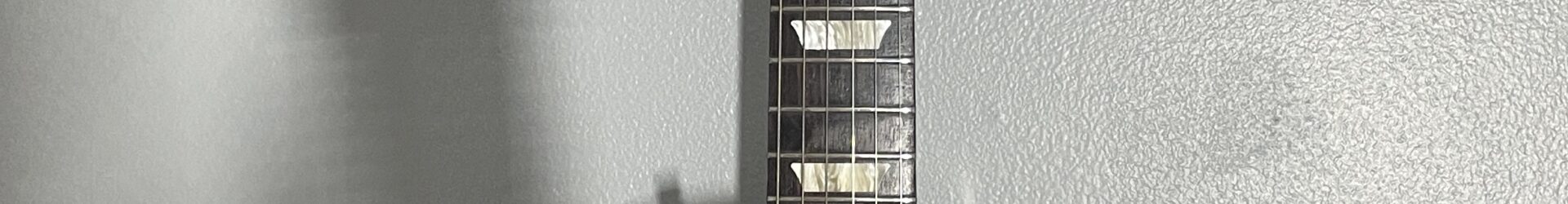 Gibson Les Paul Studio w/hd case, older model. USA