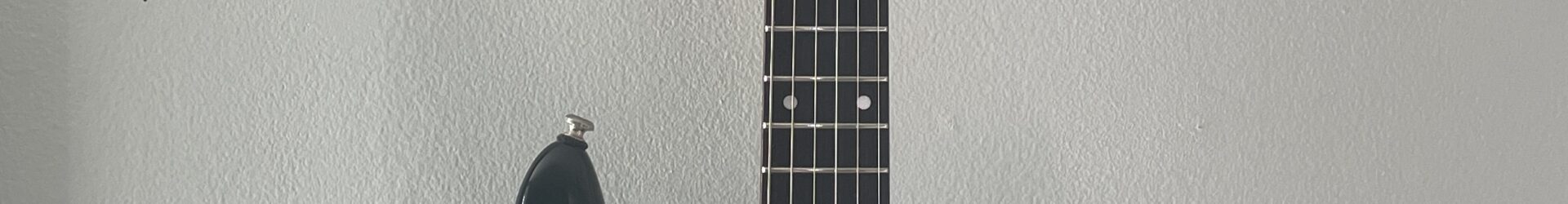 Ibanez JS-100 Korean Joe Satriani, w/bag.