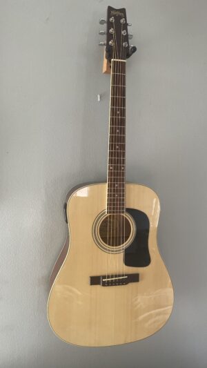 Washburn D8T, solid top guitar, pro setup, w/bag.